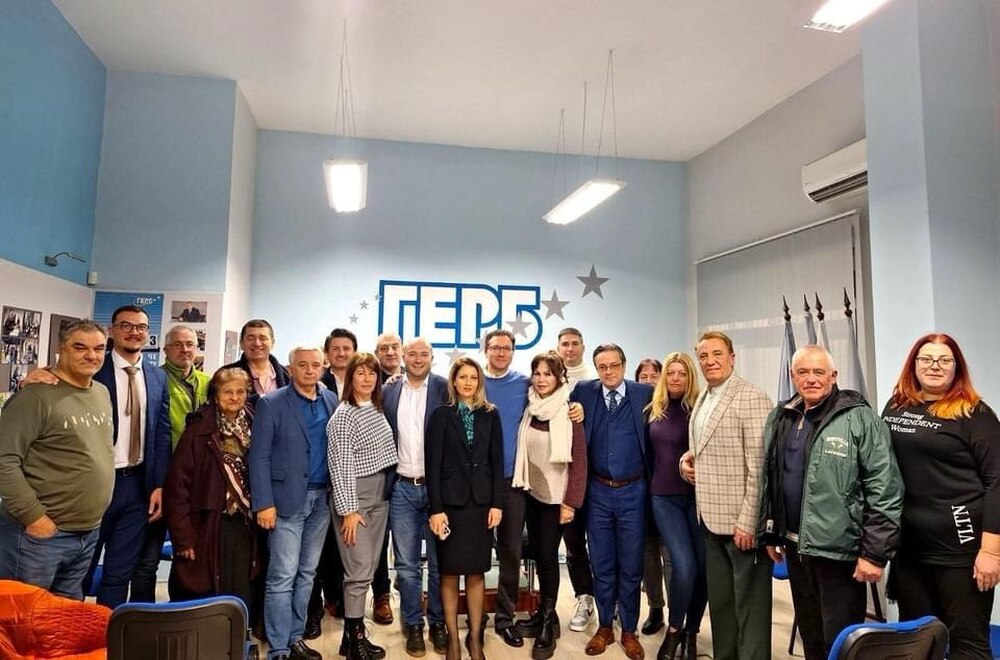 ГЕРБ: Евродепутати, народни представители и общински съветници от ГЕРБ лице в лице с жителите на София