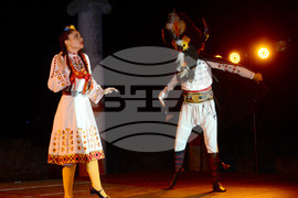 Разград - ансамбъл "Чинари" - танцов спектакъл