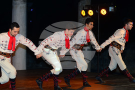 Разград - ансамбъл "Чинари" - танцов спектакъл