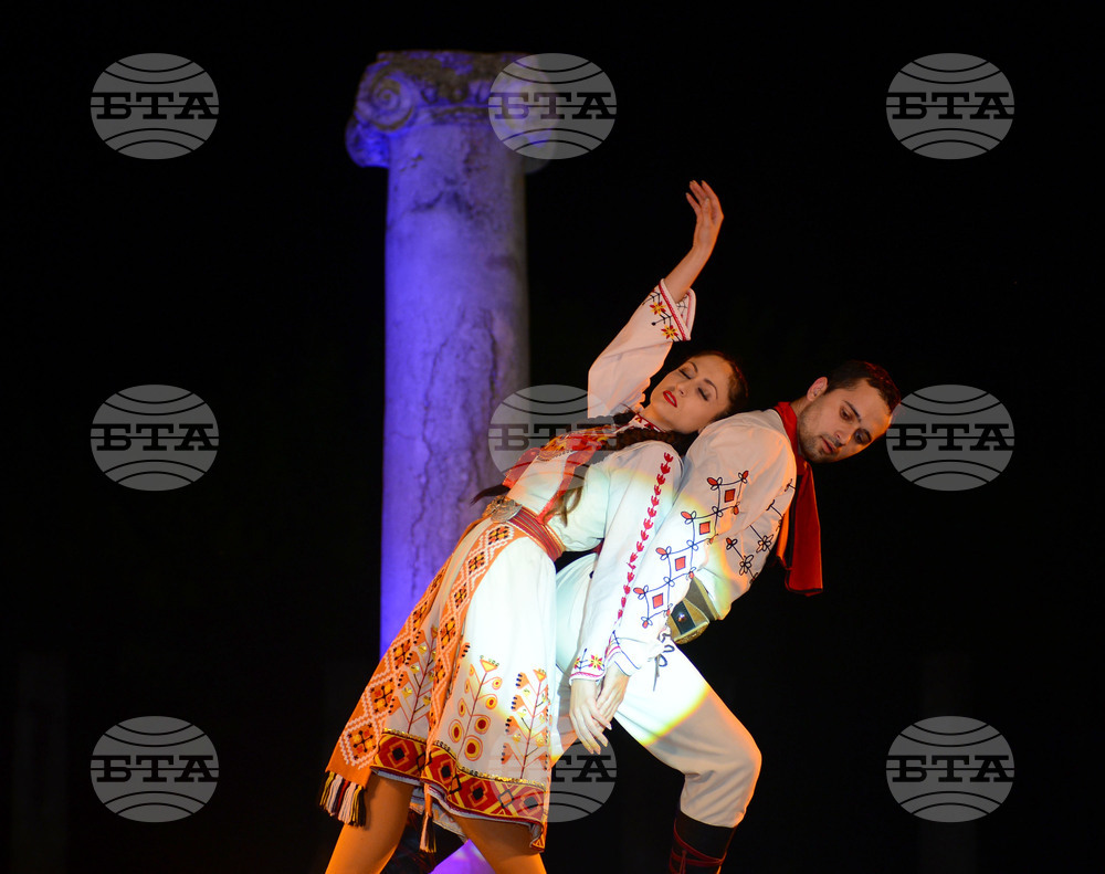 Разград - ансамбъл "Чинари" - танцов спектакъл