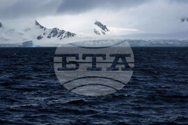 Part of Third Group of Bulgarian Antractic Explorers Reach Livingston Island