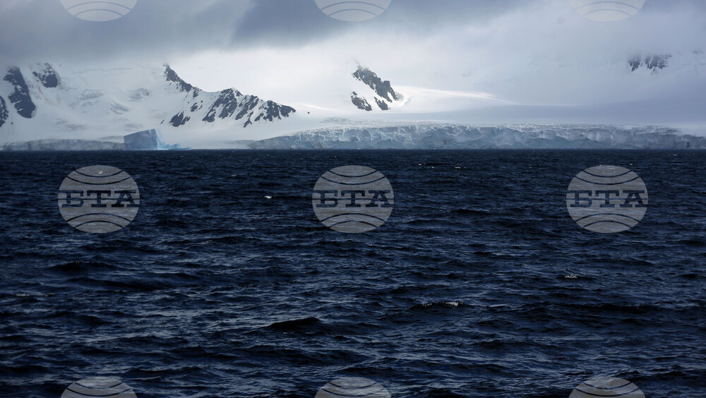 Part of Third Group of Bulgarian Antractic Explorers Reach Livingston Island