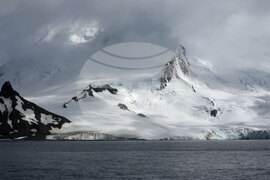 Part of Third Group of Bulgarian Antractic Explorers Reach Livingston Island