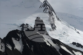 Part of Third Group of Bulgarian Antractic Explorers Reach Livingston Island