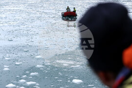 Part of Third Group of Bulgarian Antractic Explorers Reach Livingston Island