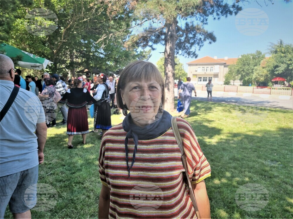 Очаквам Копривщица да бъде знак за хората да се вгледат повече в традициите си, каза в сливенското село Крушаре доц.д-р Валентина Райчева
