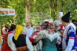 Село Генерал Инзово - фестивал на народната носия и традициите 