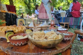 Село Генерал Инзово - фестивал на народната носия и традициите 