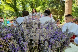 Село Генерал Инзово - фестивал на народната носия и традициите 