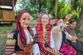 Село Генерал Инзово - фестивал на народната носия и традициите 