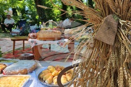 Село Генерал Инзово - фестивал на народната носия и традициите 