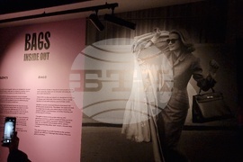 Румъния - изложба “Чанти: отвътре навън“