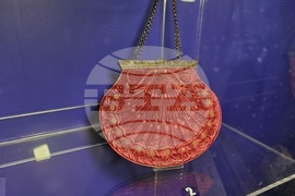 Румъния - изложба “Чанти: отвътре навън“