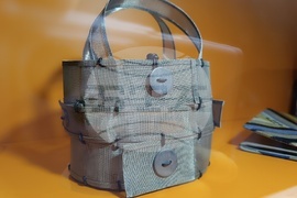 Румъния - изложба “Чанти: отвътре навън“