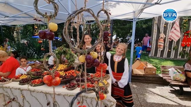 Кюстендил отбелязва традиционния си Празник на черешата