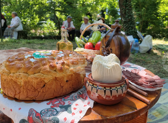 Село Генерал Инзово - фестивал на народната носия и традициите