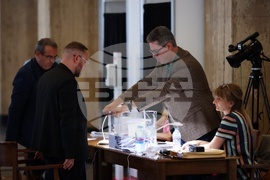 Висш съдебен съвет - членове - избор