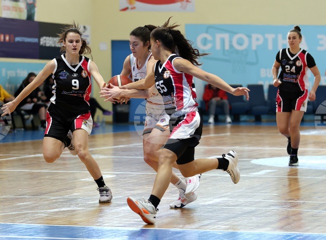 Шампион 2006 надви Академик в Пловдив в последен мач от редовния сезон в женското баскетболно първенство