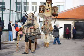 Село Ярджиловци - Сурва