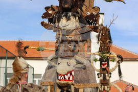 Село Ярджиловци - Сурва