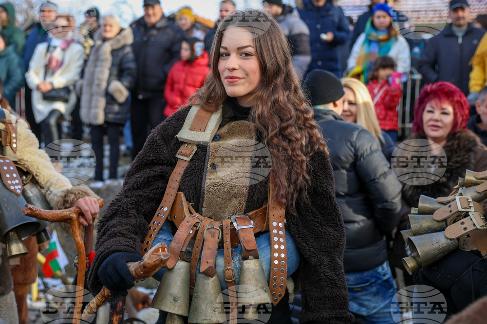 Село Ярджиловци - Сурва