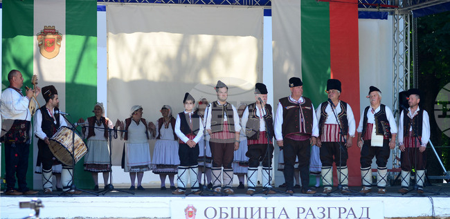 Над 230 самодейци от Разградско ще представят фолклорното богатство на Лудогорието в Националния събор на народното творчество в Копривщица 