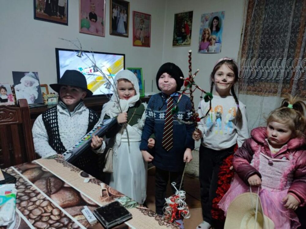 Жителите на Босилеград отбелязаха празника „Сурва“
