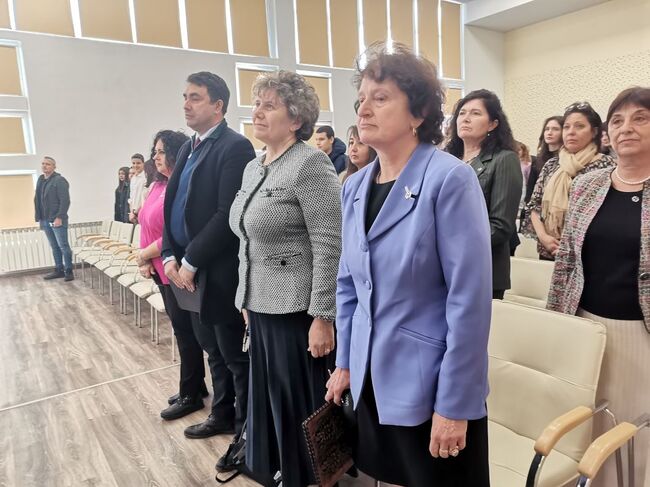 Община Плевен: Математическа гимназия „Гео Милев“ чества патронния си празник