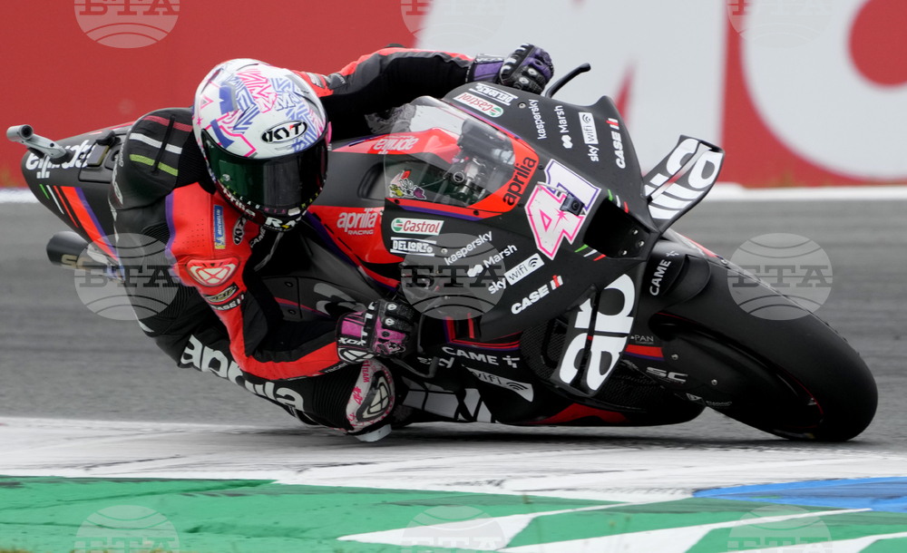 Испанският пилот в MotoGP Алейш Еспаргаро е получил фрактура на дясната пета