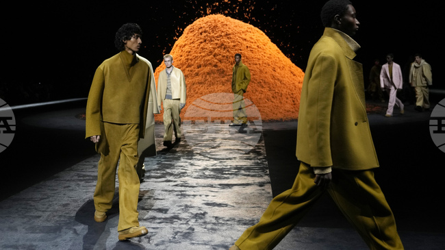 Ерменеджилдо Дзеня предава управлението на компанията на четвъртото поколение от семейството