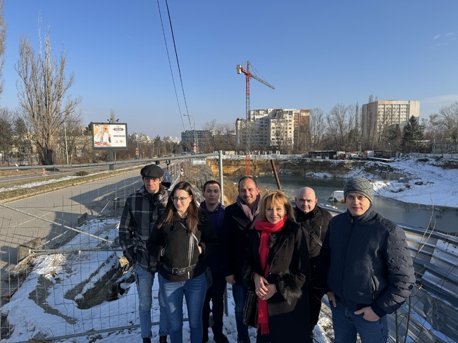 Мая Манолова: Кметът Терзиев да зарови дупката в Студентски град, да отвори пътя и да прати сметката на незаконния строител