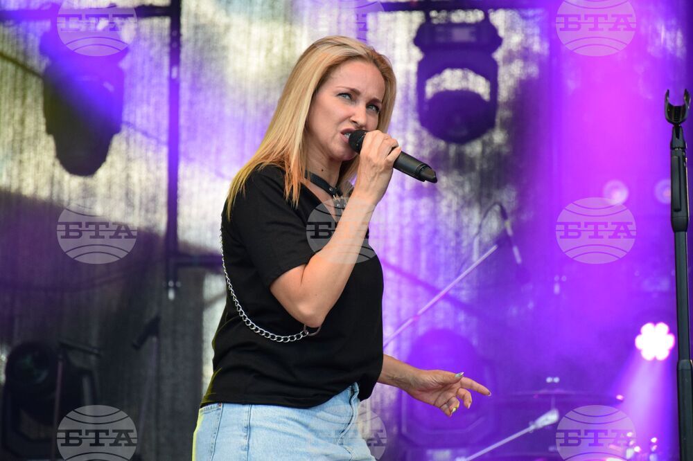 Благоевград - „South West Festival“ - Алекс Раева и Mind tips 