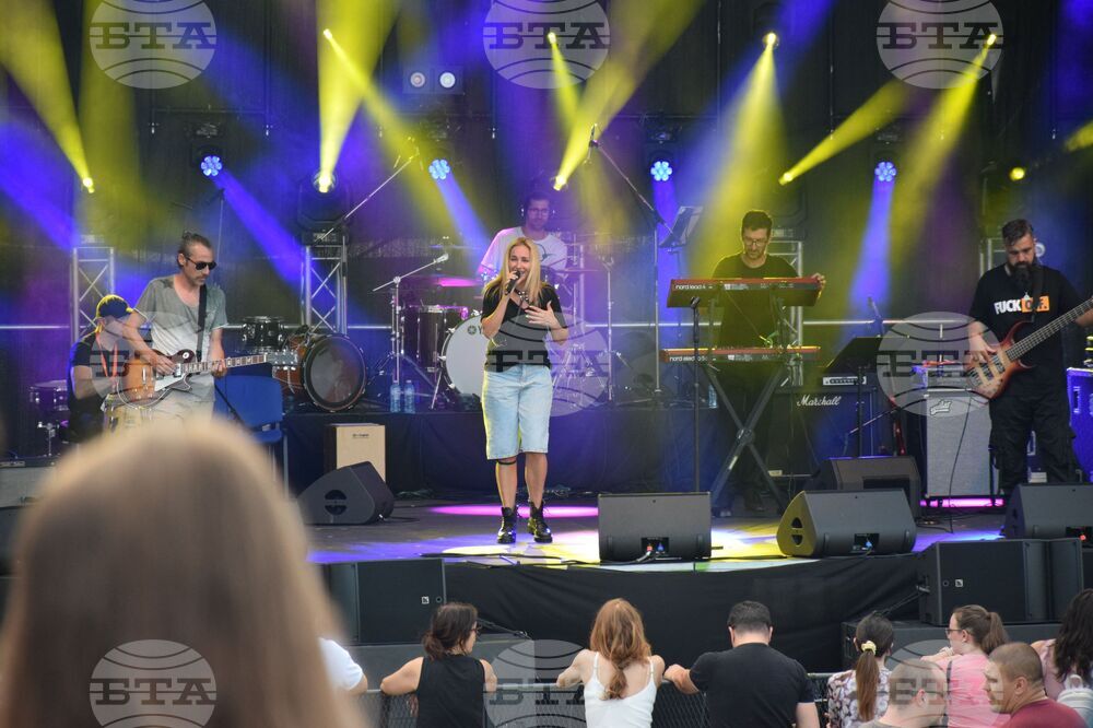 Благоевград - „South West Festival“ - Алекс Раева и Mind tips 