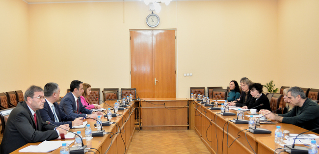 Георги Гвоздейков: Полигоните за безопасно шофиране трябва да станат част от обучението на водачите 