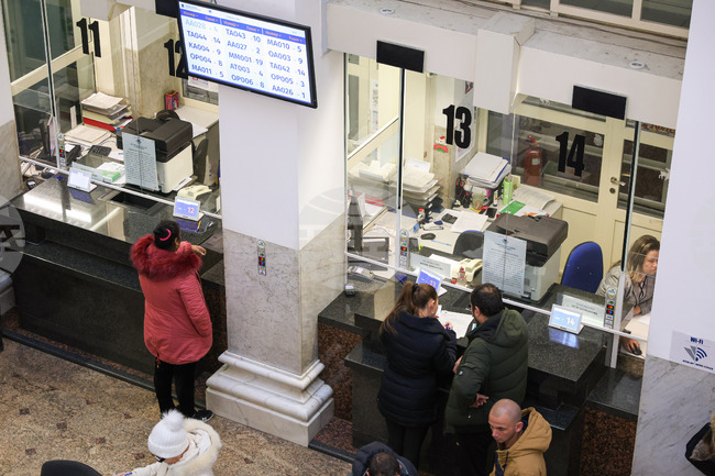 В Търговище близо 800 граждани декларираха доходите си през първия месец на данъчната кампания 