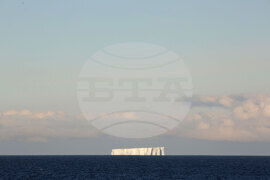 RSV 421 Drops Anchor at Livingston Island