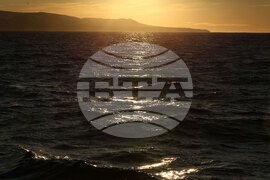 RSV 421 Drops Anchor at Livingston Island