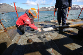 RSV 421 Drops Anchor at Livingston Island
