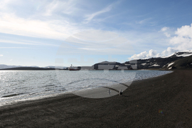 RSV 421 Drops Anchor at Livingston Island