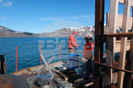 RSV 421 Drops Anchor at Livingston Island