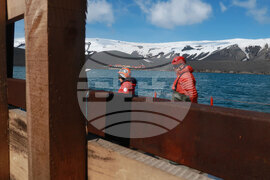 RSV 421 Drops Anchor at Livingston Island