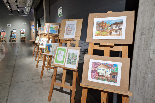  Петрич - ученици - изложба