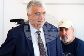 Парламент - Комисия по бюджет и финанси