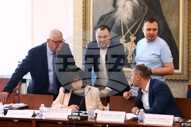 Парламент - Комисия по бюджет и финанси