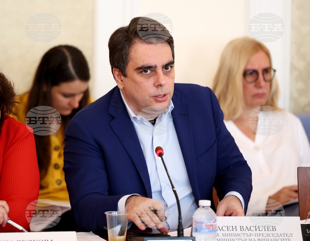 Парламент - Комисия по бюджет и финанси