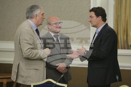 Конференция - „На следващия ден”