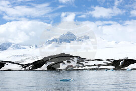 Национална антарктическа експедиция - остров Ливингстън - Изследователска база „Свети Климент Охридски“  