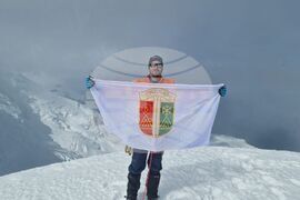 Национална антарктическа експедиция - остров Ливингстън - връх Чепеларе - изкачване