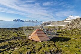 Национална антарктическа експедиция - остров Ливингстън - връх Чепеларе - изкачване