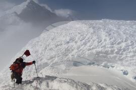Национална антарктическа експедиция - остров Ливингстън - връх Чепеларе - изкачване